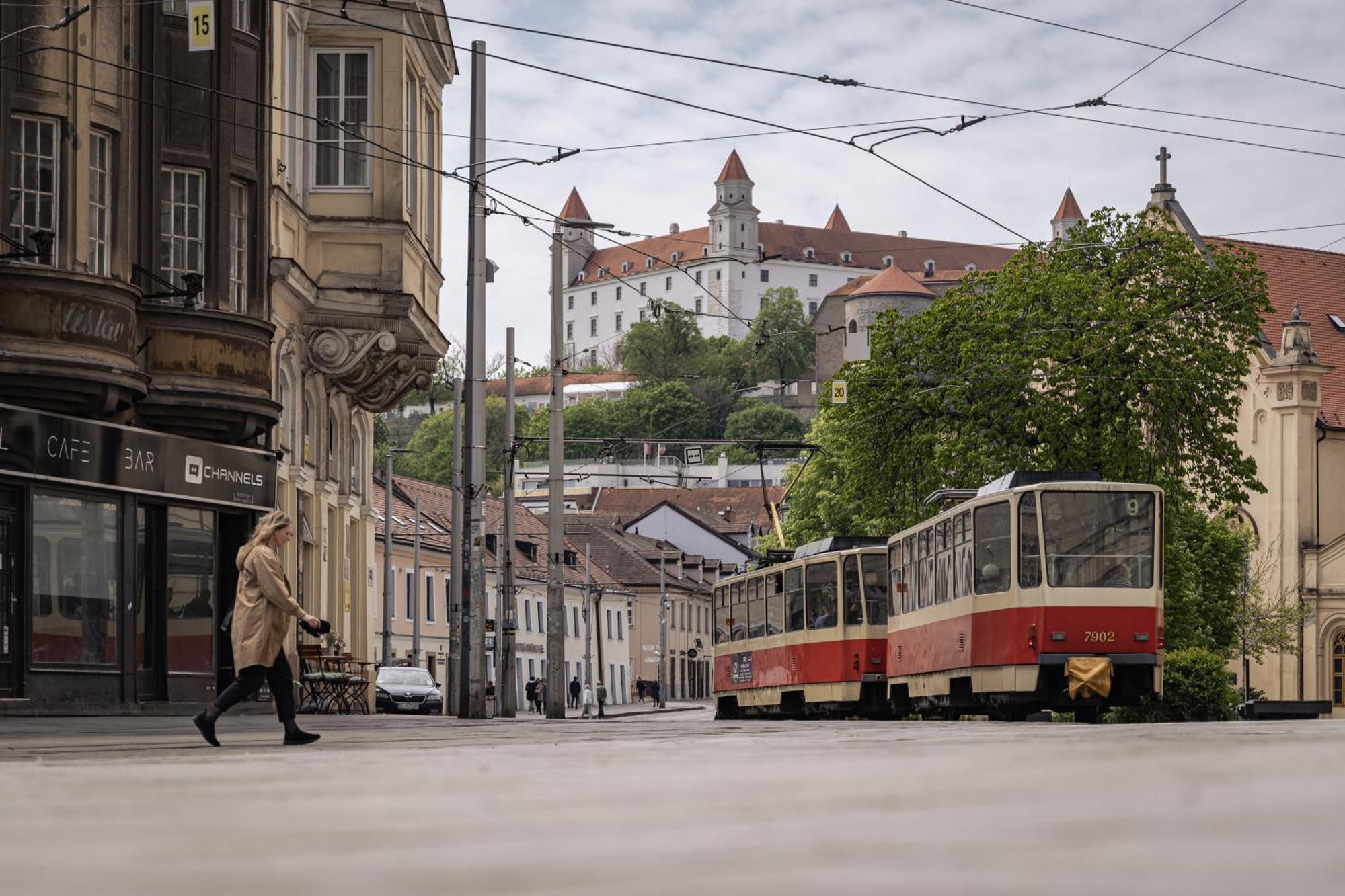 Luxurious And Royal Apartment In The Old Town Bratislava Esterno foto