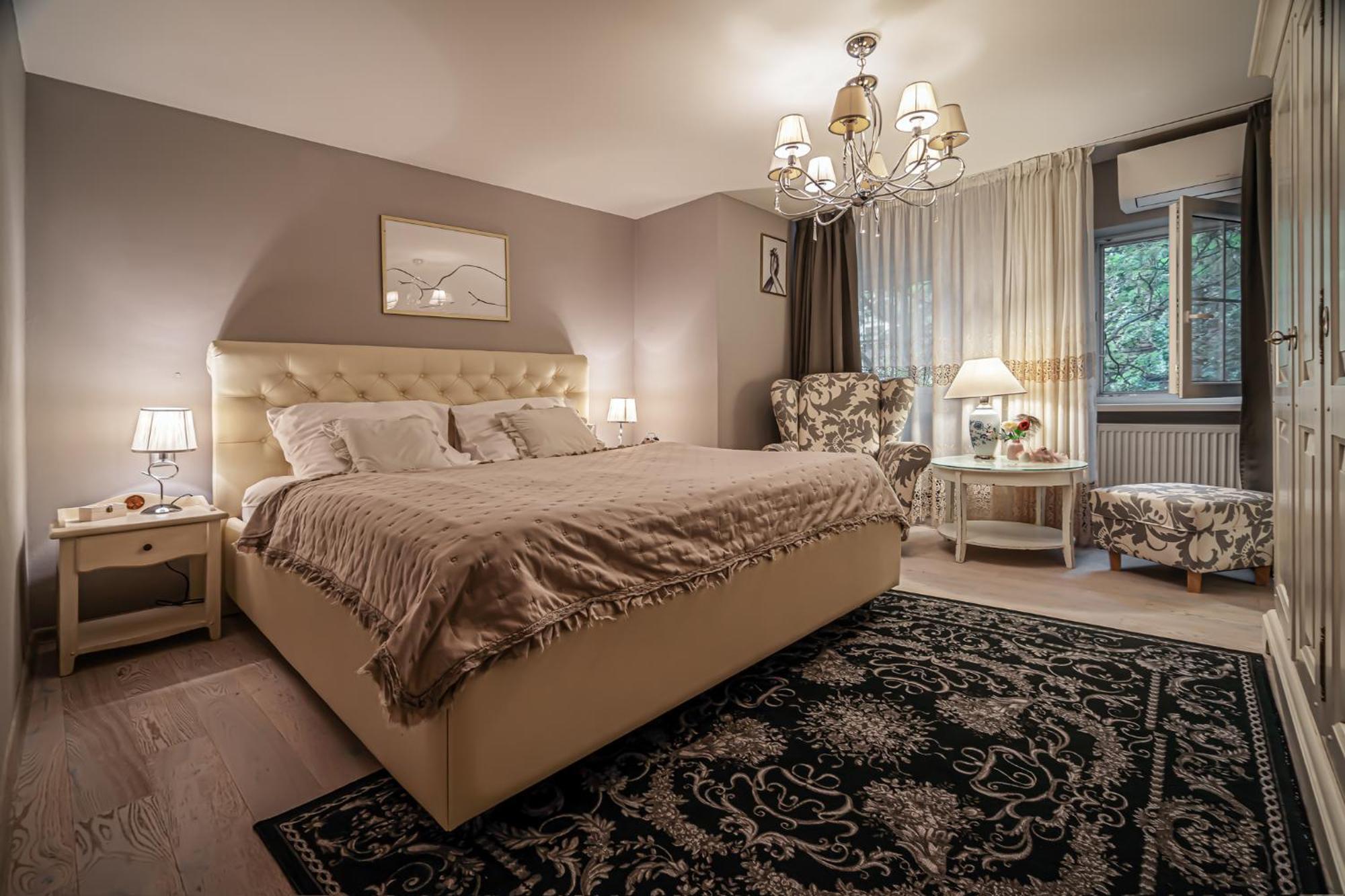 Luxurious And Royal Apartment In The Old Town Bratislava Esterno foto